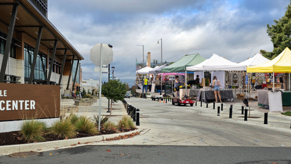 vendors at the Marysville Farmers Market